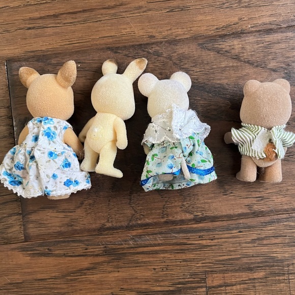 Calico Critters - Picture 2 of 2